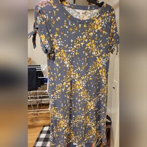 Floral Print Gray Tie Knot Sleeve Swing Dress